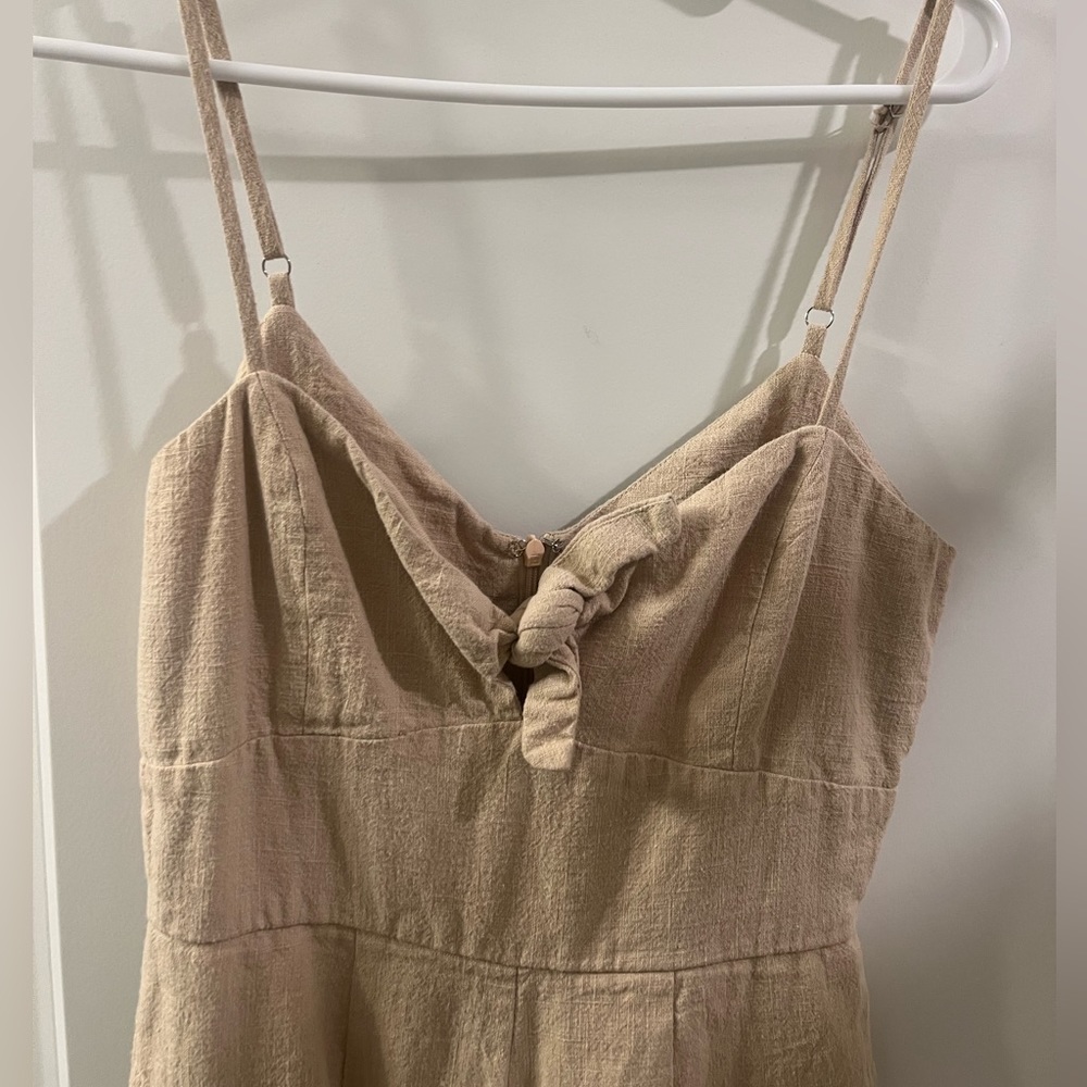 Beige jumpsuit - Picture 2 of 7